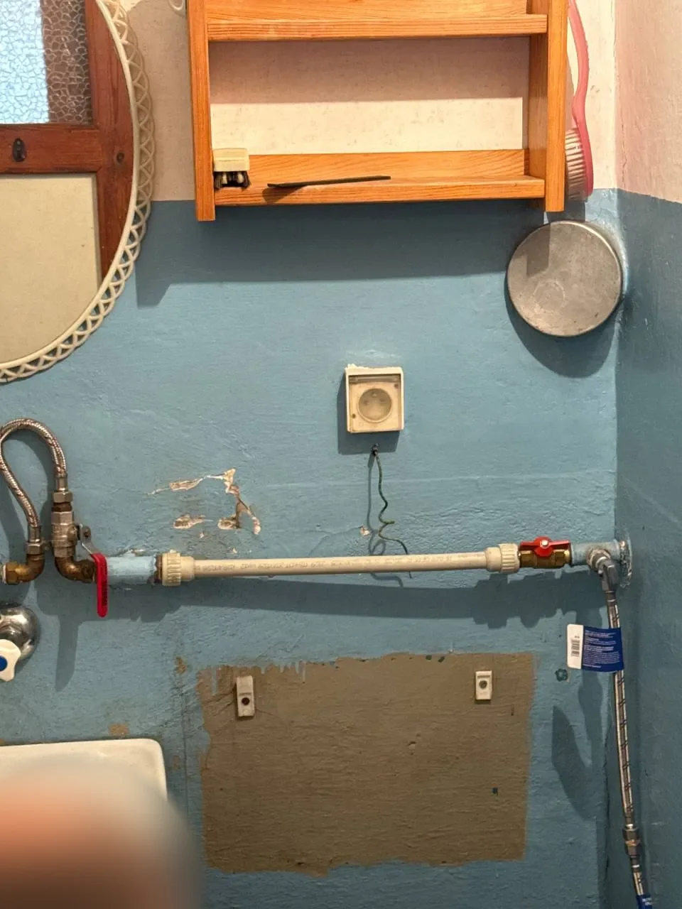 Podejścia wodne w kuchni na ścianie — DobryHydraulik Bydgoszcz